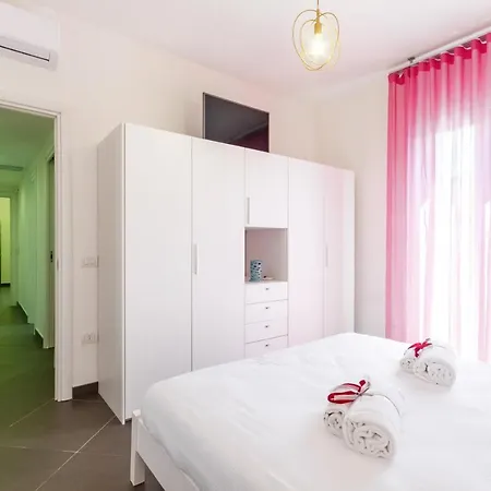 Guesthost - Salento Sole E Mare Luxury With Pool Apartmán