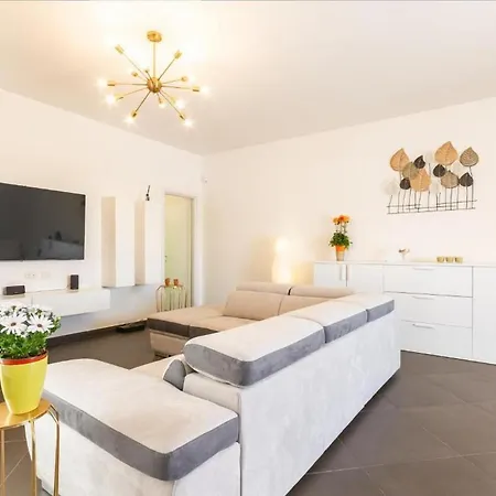 Apartmán Guesthost - Salento Sole E Mare Luxury With Pool