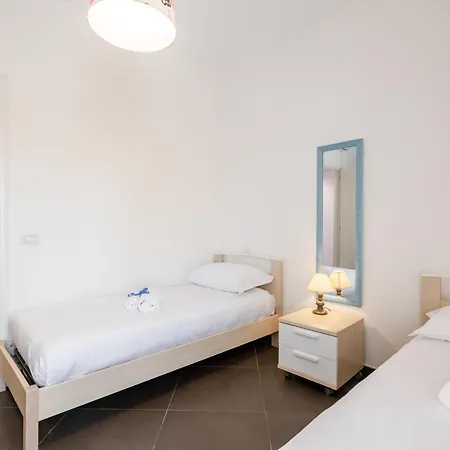 Guesthost - Salento Sole E Mare Luxury With Pool 아파트