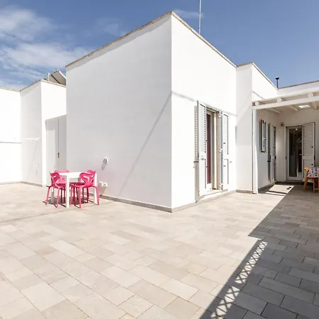 Guesthost - Salento Sole E Mare Luxury With Pool *