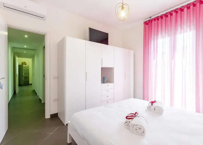 Guesthost - Salento Sole E Mare Luxury With Pool דירה