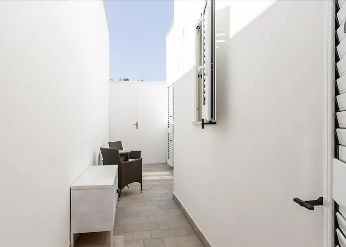 Guesthost - Salento Sole E Mare Luxury With Pool דירה