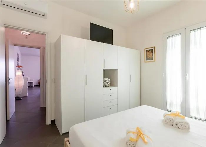 Guesthost - Salento Sole E Mare Luxury With Pool *