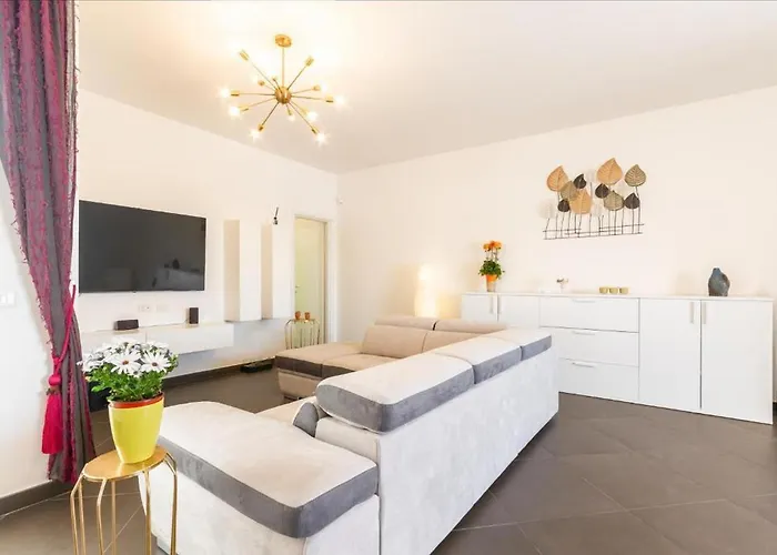 Guesthost - Salento Sole E Mare Luxury With Pool Appartamento